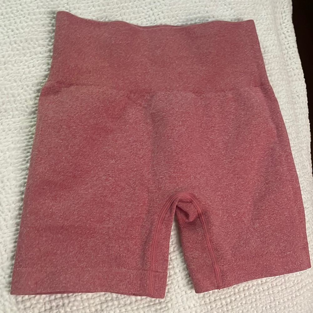 Short, Size S
